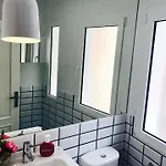 Edificio Con Vistas En + Wifi