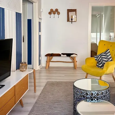 Edificio Con Vistas En + Wifi *